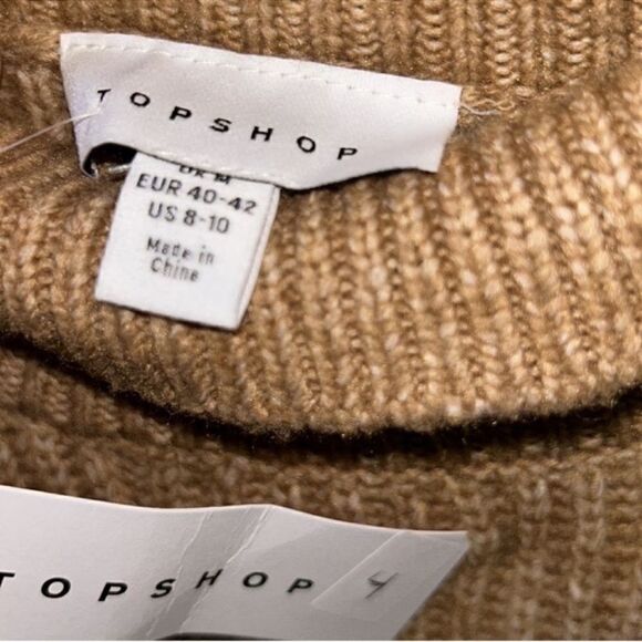 TOPSHOP Women's Topshop Mock Neck
Crop Sweater(Size Medium) - Picture 6 of 8